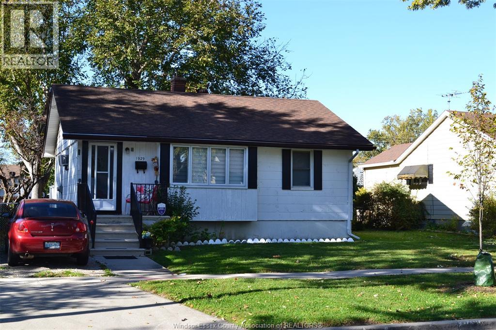 MLS# 26025758: 1929 ELLROSE, Windsor, Canada
