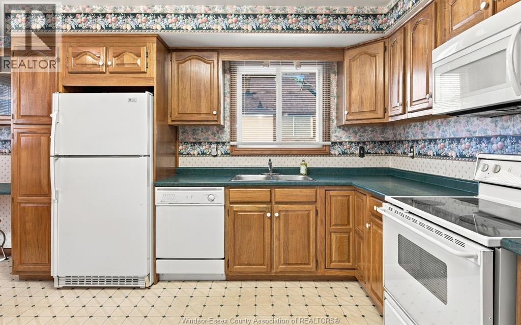 3172 Clemenceau Boulevard, Windsor, Ontario  N8T 2R5 - Photo 9 - 26025701