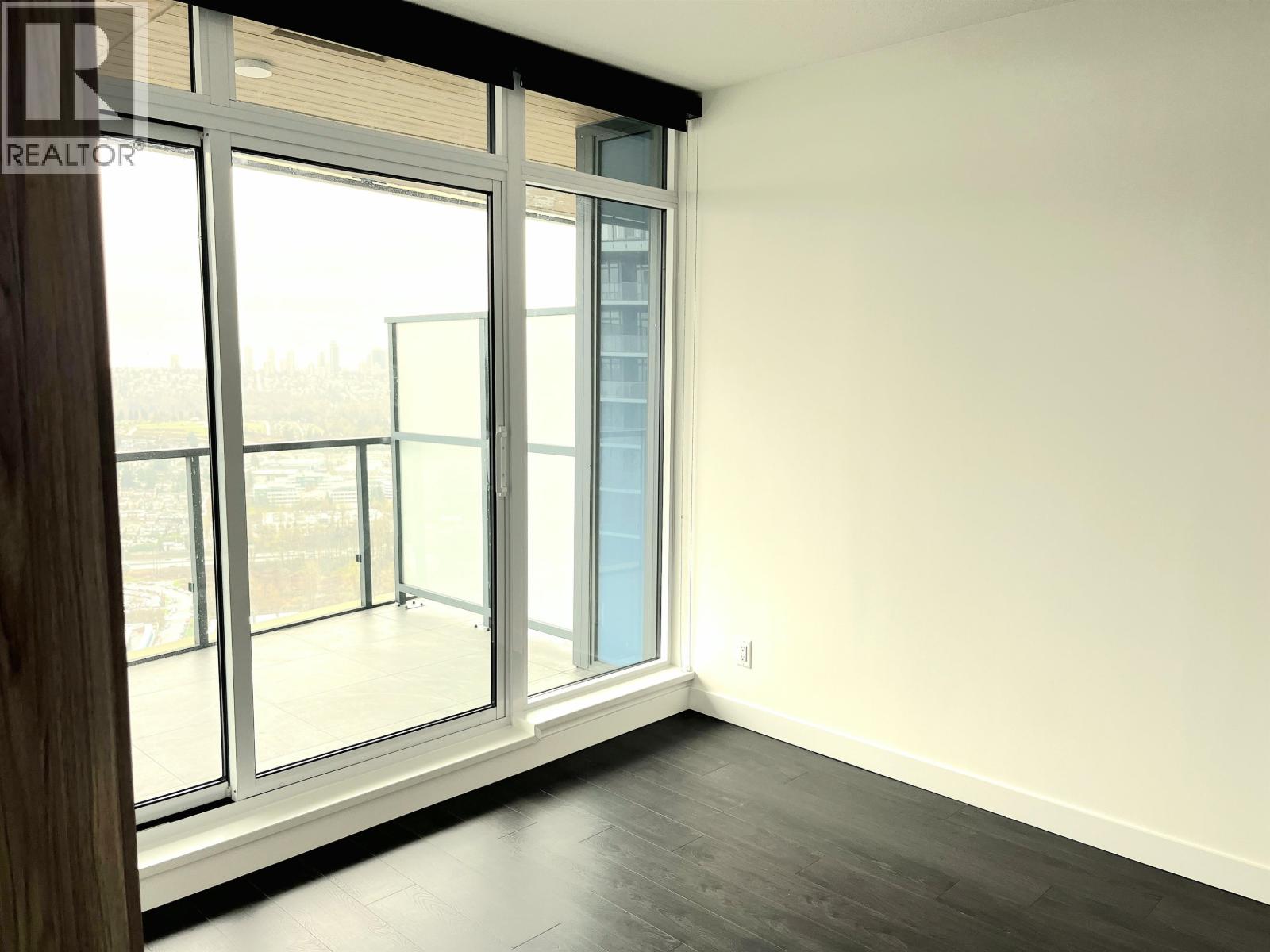 4308 4880 LOUGHEED HIGHWAY