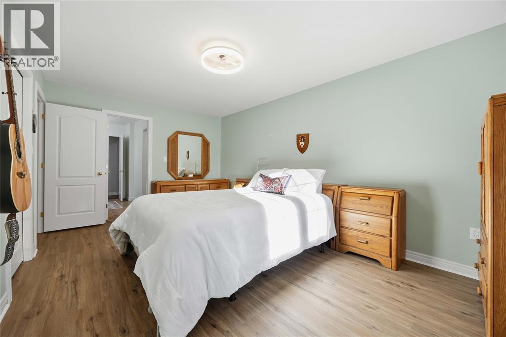260 Cassandra Boulevard, Sarnia, Ontario  N7S 6M9 - Photo 15 - 26025573