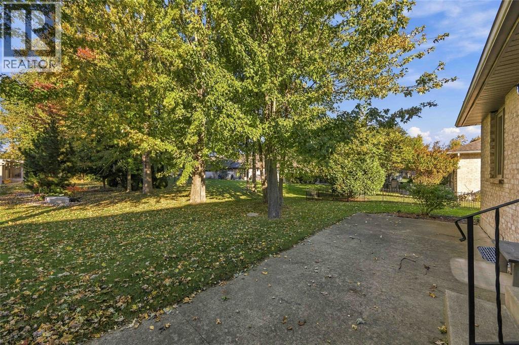 260 Cassandra Boulevard, Sarnia, Ontario  N7S 6M9 - Photo 34 - 26025573