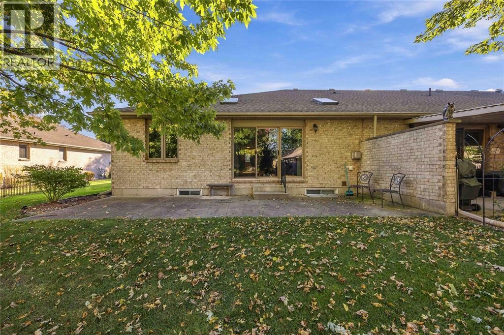 260 Cassandra Boulevard, Sarnia, Ontario  N7S 6M9 - Photo 37 - 26025573
