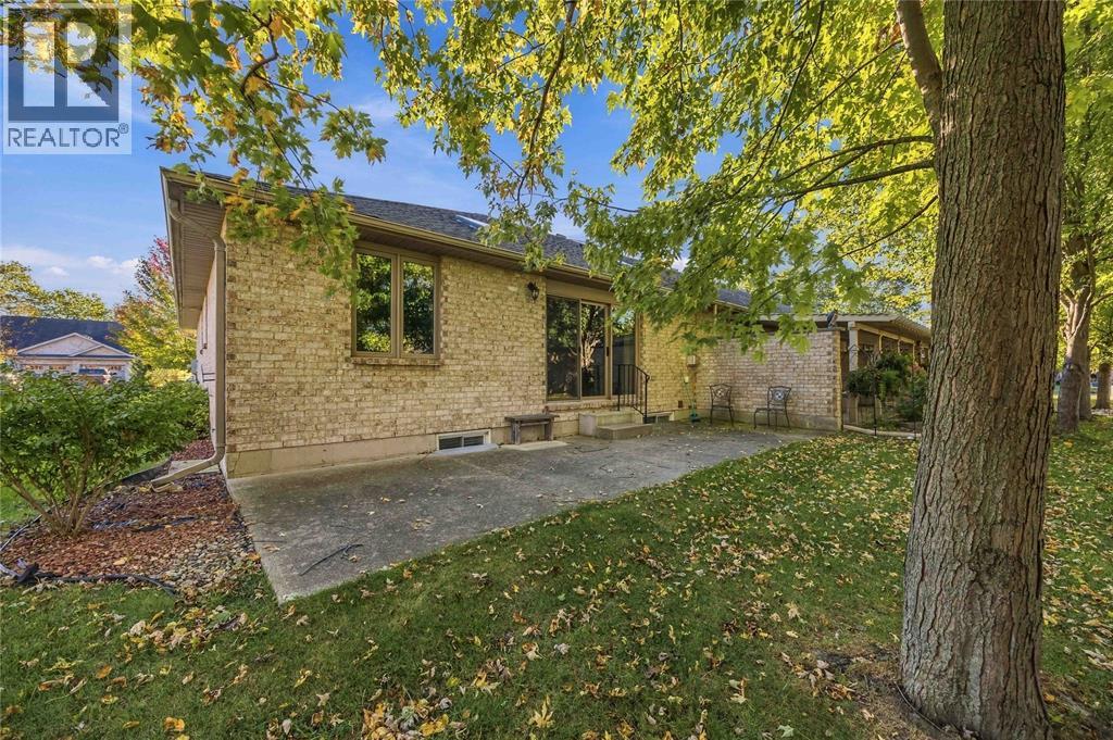260 Cassandra Boulevard, Sarnia, Ontario  N7S 6M9 - Photo 38 - 26025573