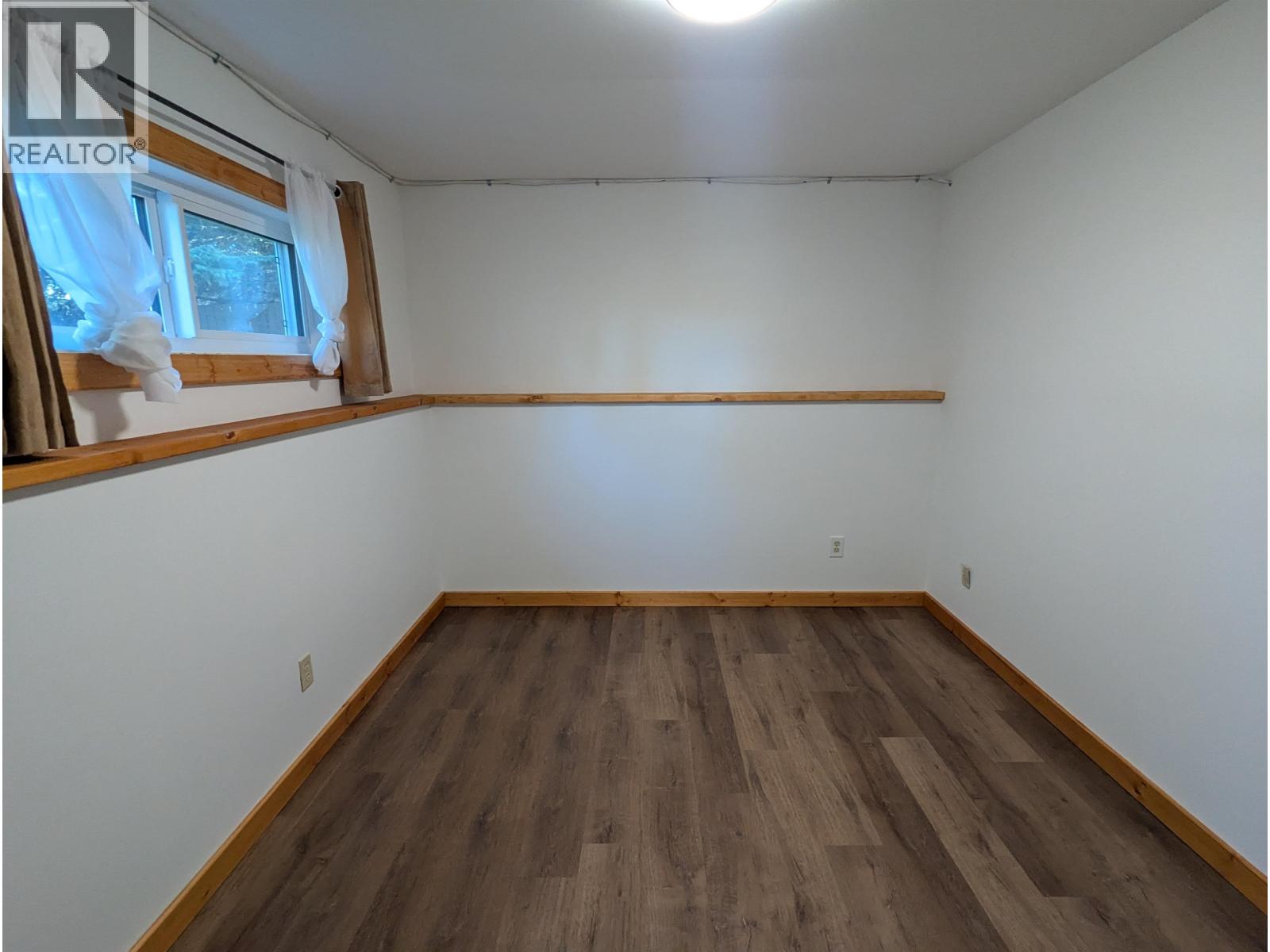 4256 Broadway Avenue, Smithers, British Columbia  V0J 2N0 - Photo 31 - R3176901