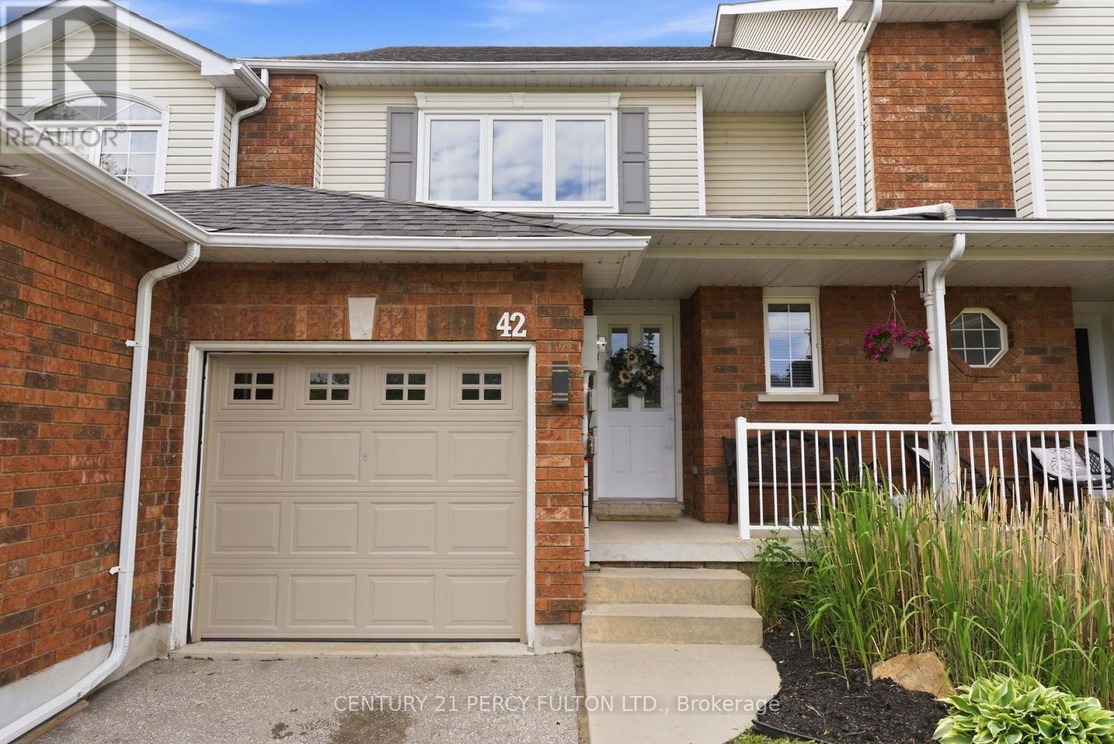 42 Cecil Found Crescent, Clarington, Ontario  L1E 2W1 - Photo 2 - E14099026