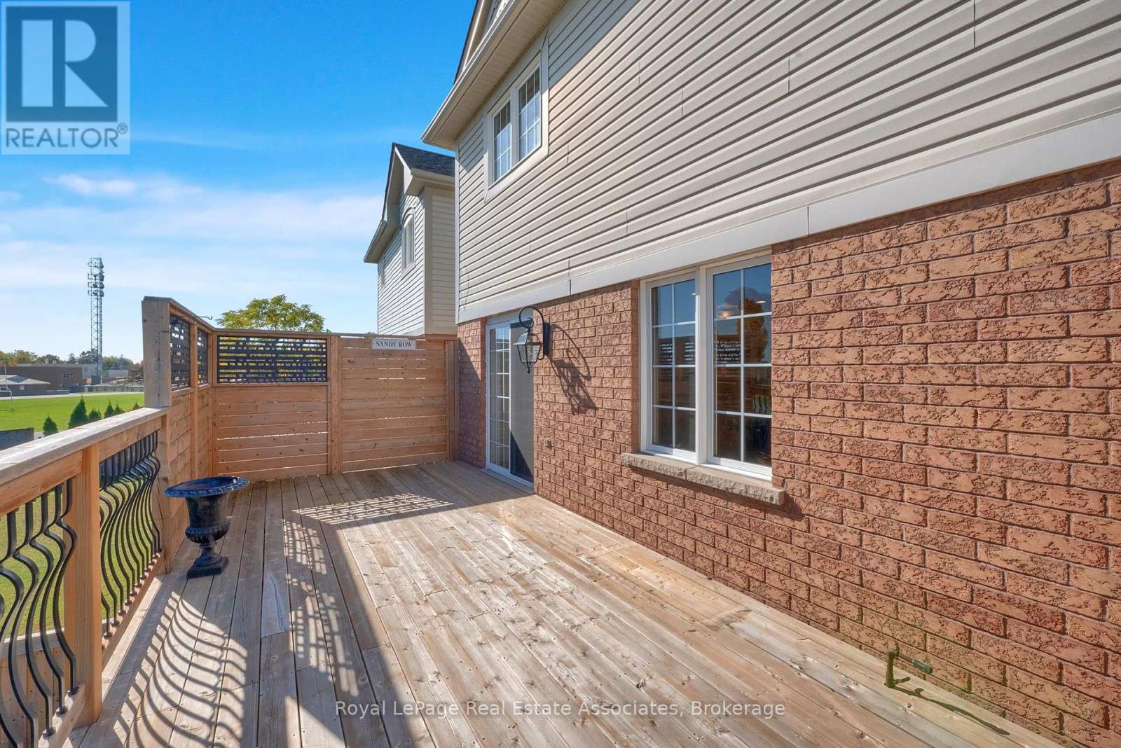 31 Crockett Place, Clarington, Ontario  L1C 5P4 - Photo 11 - E14099074