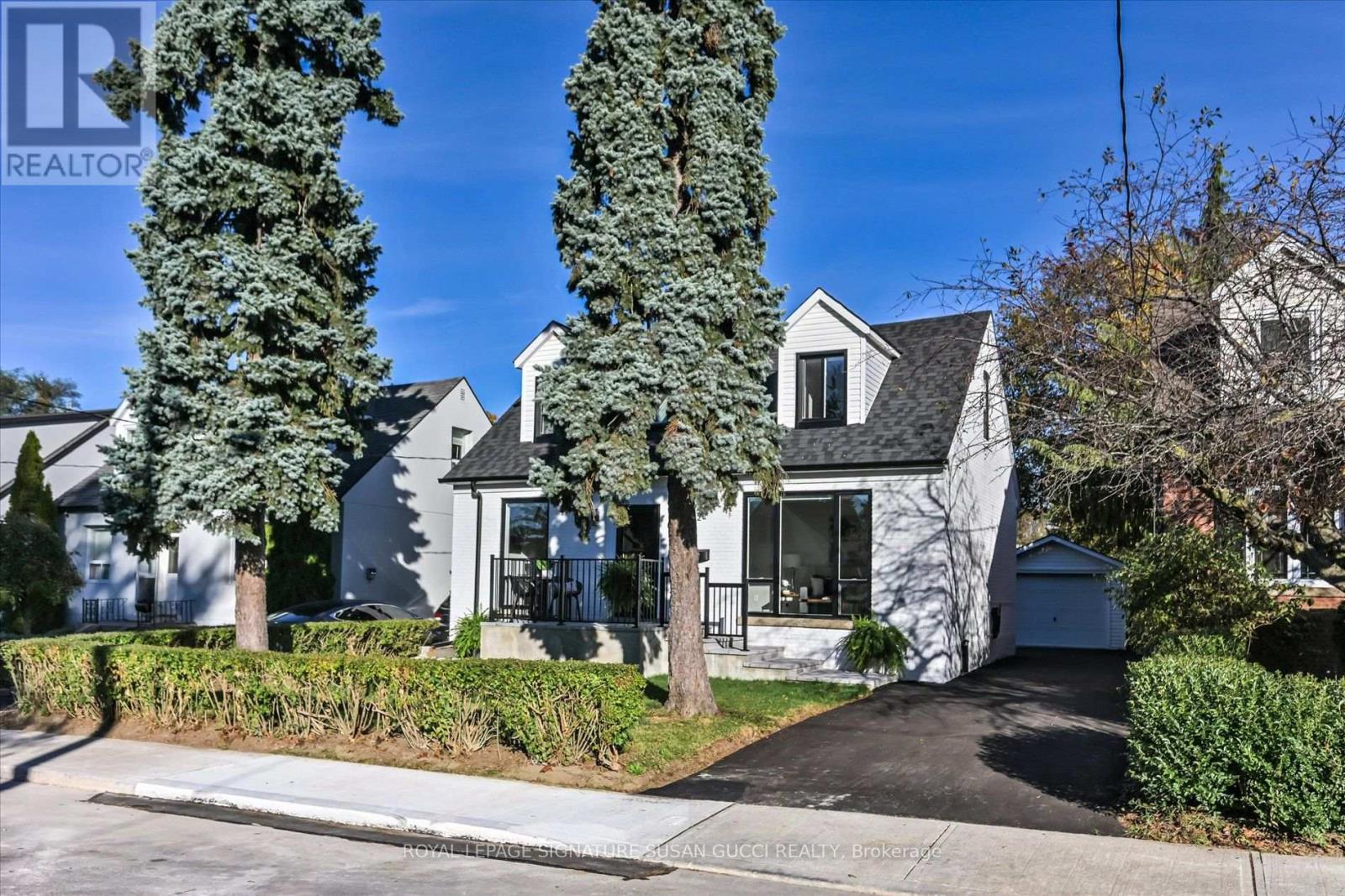 22 Holland Avenue, Toronto, Ontario  M4B 2C5 - Photo 2 - E14099122