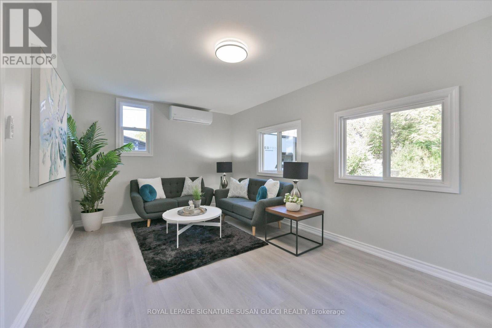 22 Holland Avenue, Toronto, Ontario  M4B 2C5 - Photo 24 - E14099122