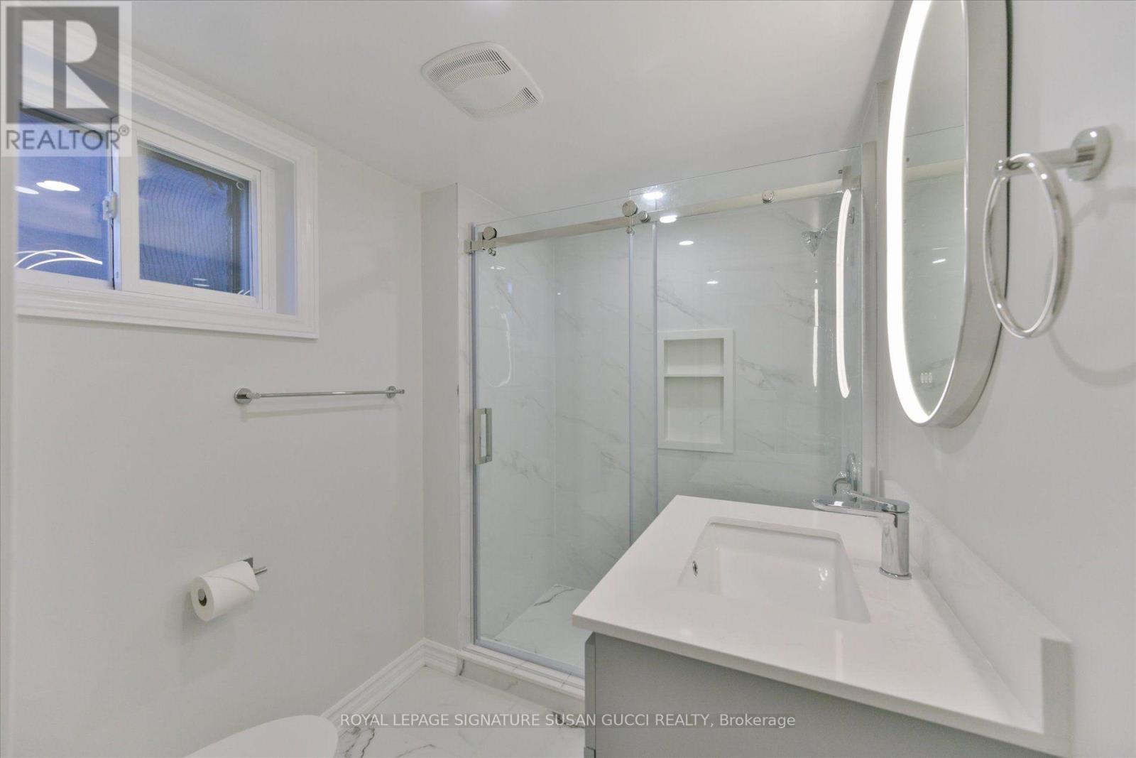 22 Holland Avenue, Toronto, Ontario  M4B 2C5 - Photo 31 - E14099122