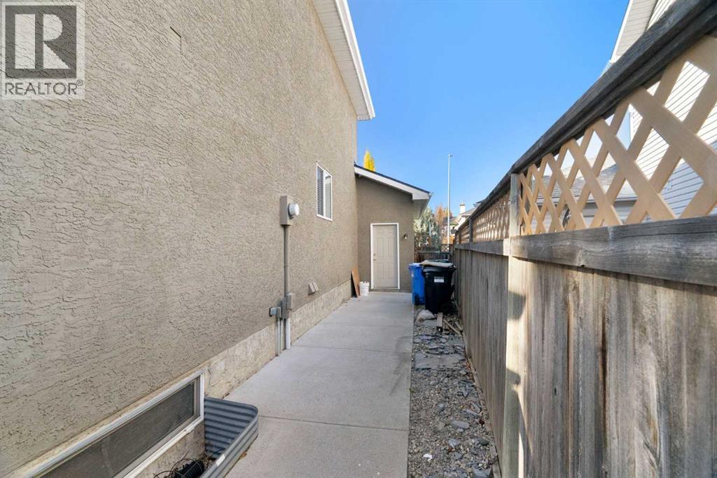 12574 Douglas Woods Road, Calgary, Alberta  T2Z 3J1 - Photo 33 - A2353240