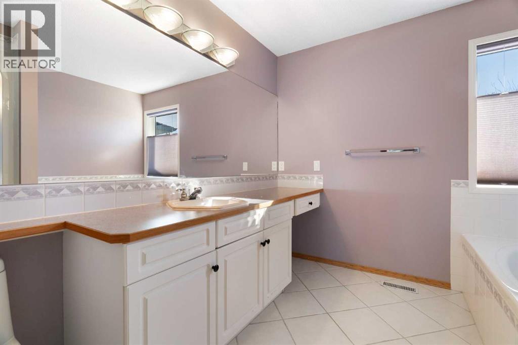12574 Douglas Woods Road, Calgary, Alberta  T2Z 3J1 - Photo 24 - A2353240