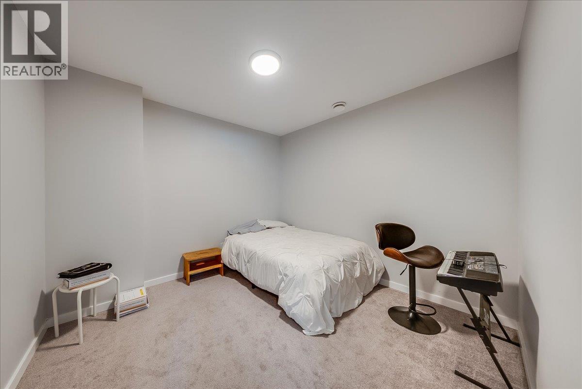 2440 Mcbride Street, Trail, British Columbia  V1R 3A6 - Photo 35 - 10403971