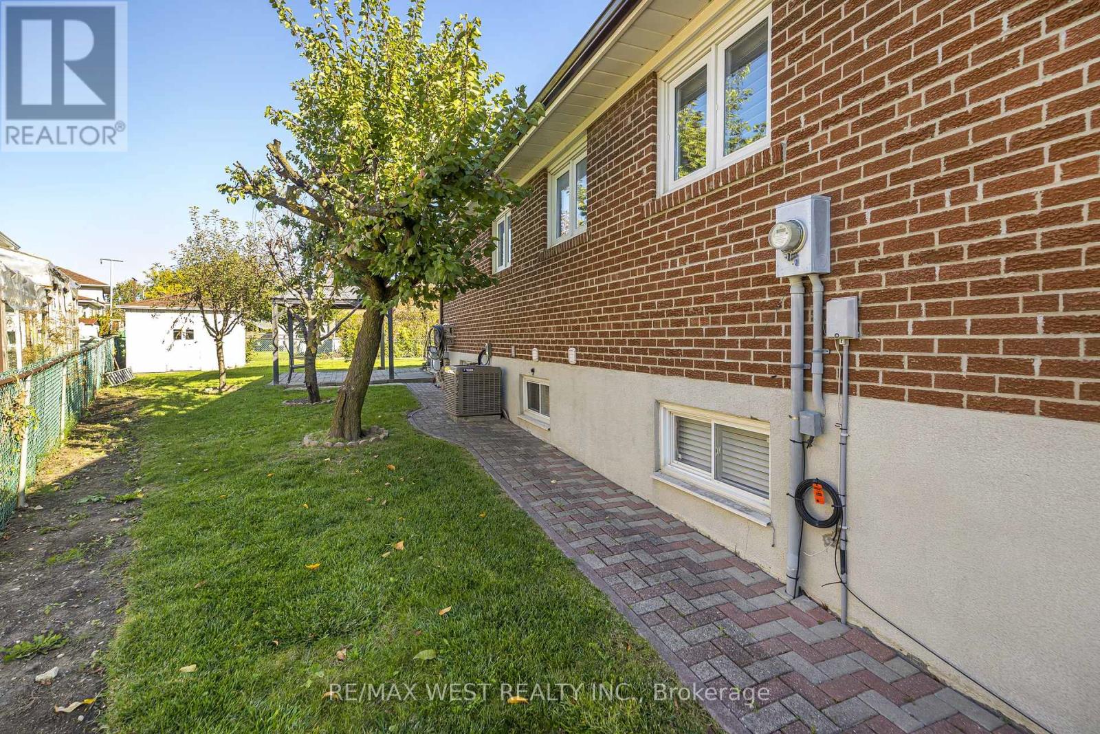 112 Harris Crescent, Vaughan, Ontario  L4L 1R9 - Photo 32 - N14099134