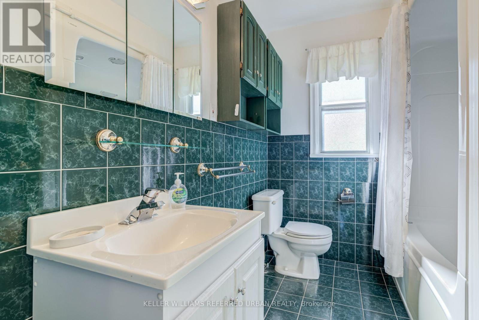 153 Newton Drive, Toronto, Ontario  M2M 2N4 - Photo 27 - C14098308