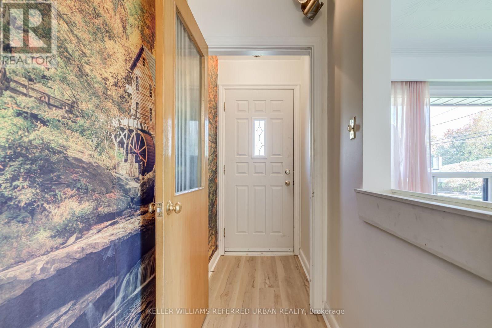 153 Newton Drive, Toronto, Ontario  M2M 2N4 - Photo 7 - C14098308