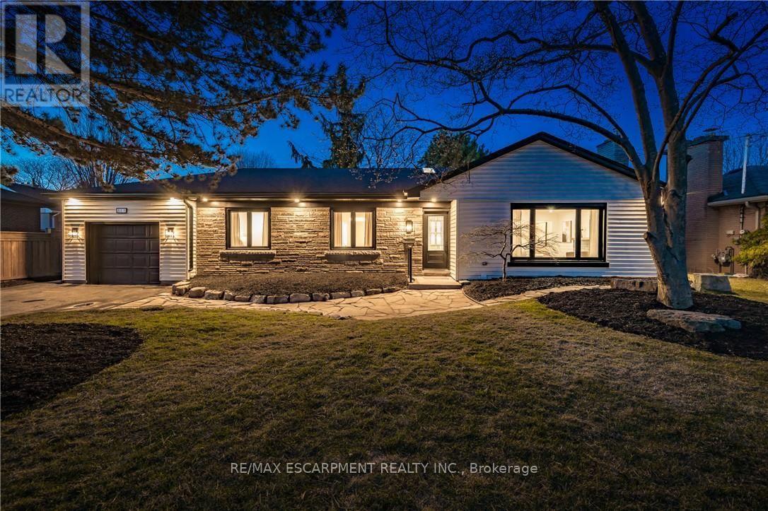869 Condor Drive, Burlington, Ontario  L7T 3A8 - Photo 2 - W14099060