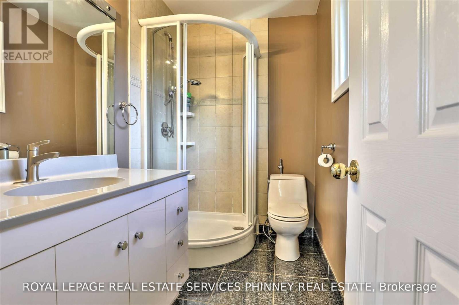 1004 Cutler Court, Mississauga, Ontario  L5H 4C9 - Photo 11 - W14099086