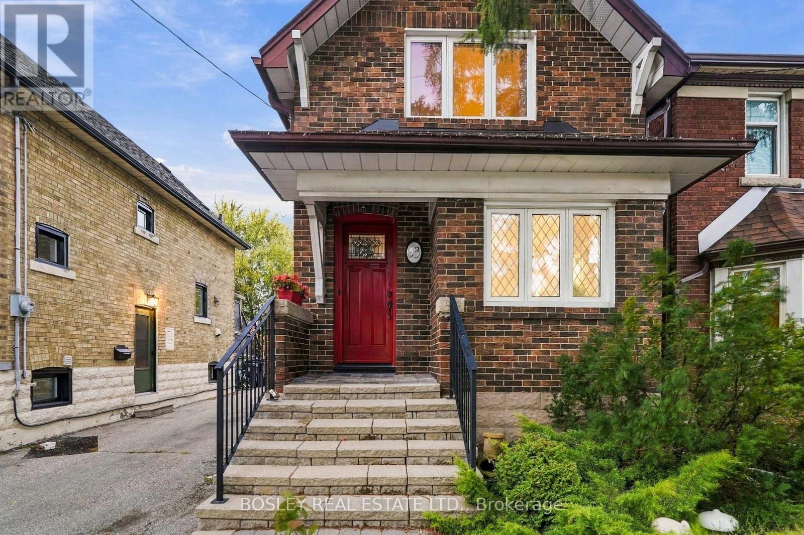 93 Eleventh Street, Toronto, Ontario  M8V 3G6 - Photo 3 - W14099100