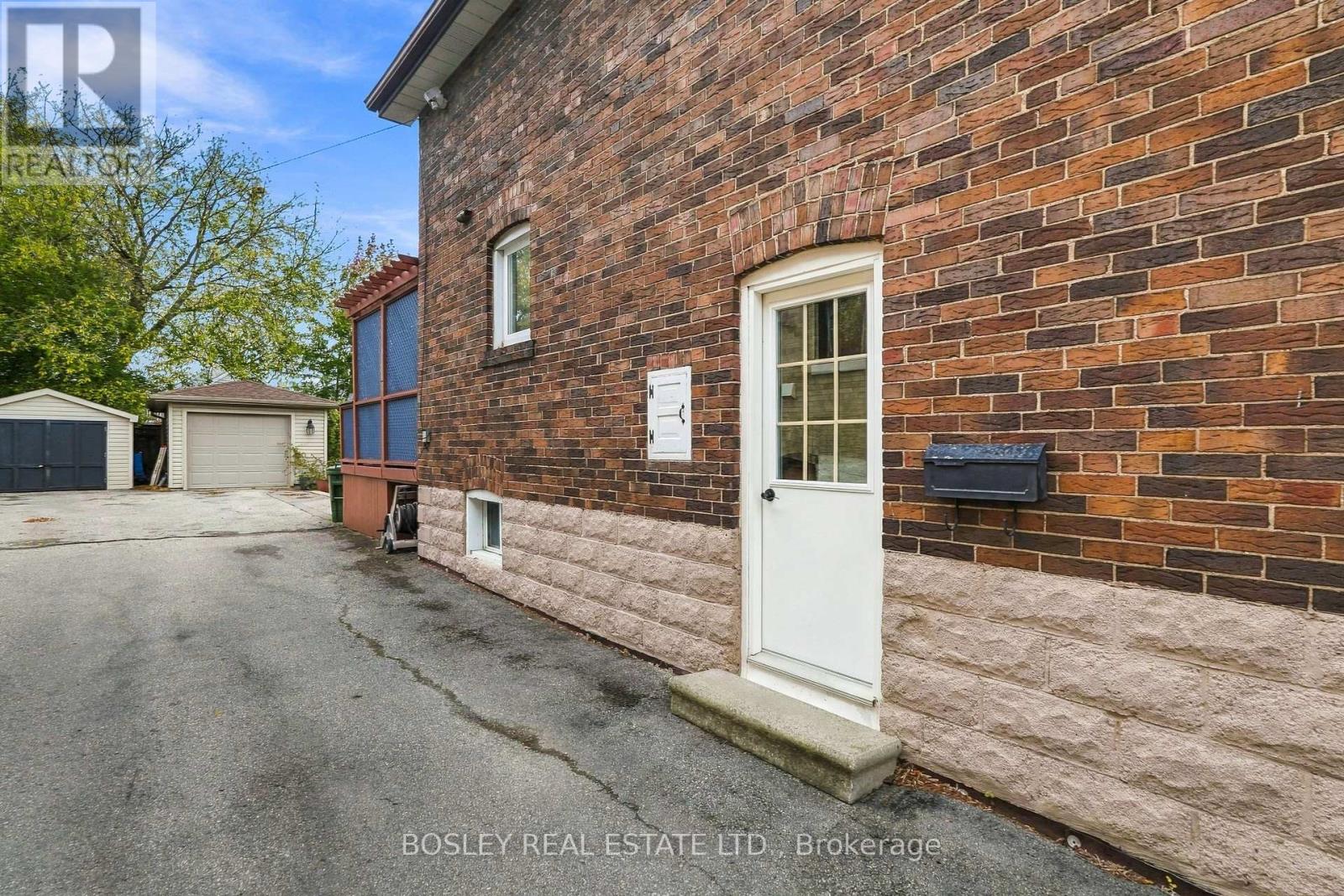 93 Eleventh Street, Toronto, Ontario  M8V 3G6 - Photo 42 - W14099100