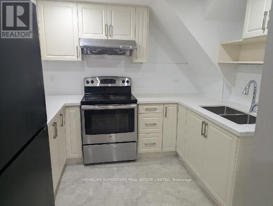 Basement Apartment - 26 Glenmore Crescent, Brampton (Northgate), Ontario  L6S 1H8 - Photo 4 - W14099150