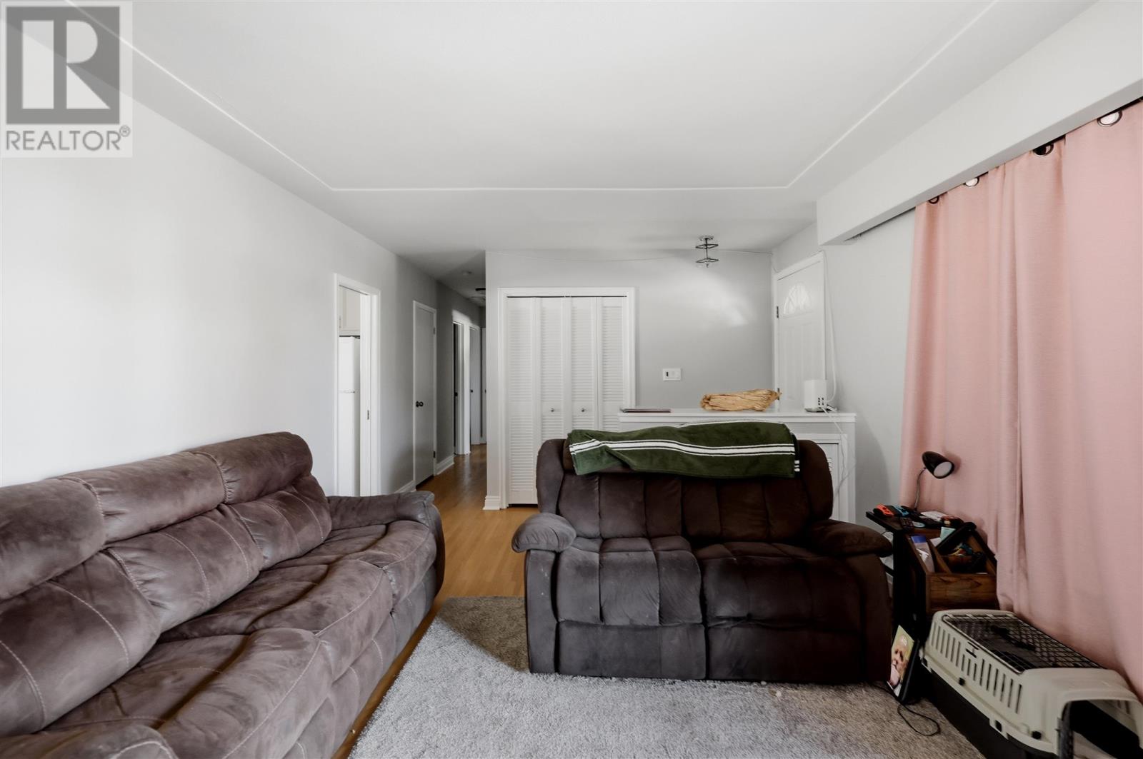 13 Irwin Ave, Sault Ste. Marie, Ontario  P6A 3P7 - Photo 2 - SM262936