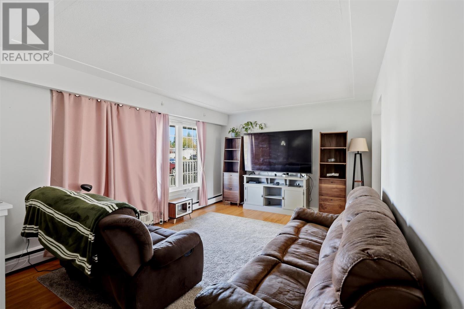 13 Irwin Ave, Sault Ste. Marie, Ontario  P6A 3P7 - Photo 4 - SM262936
