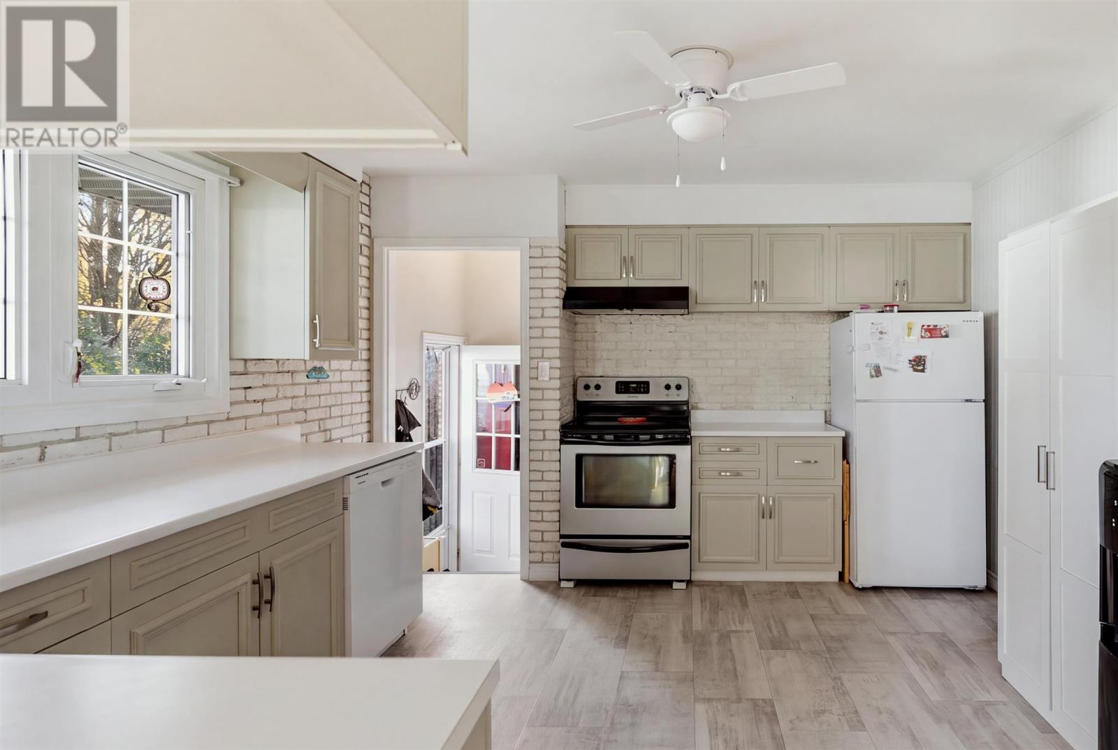 13 Irwin Ave, Sault Ste. Marie, Ontario  P6A 3P7 - Photo 8 - SM262936
