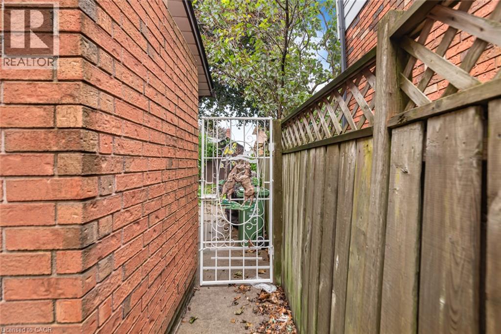 10 Atlas Street, Stoney Creek, Ontario  L8J 2B8 - Photo 48 - 40862253