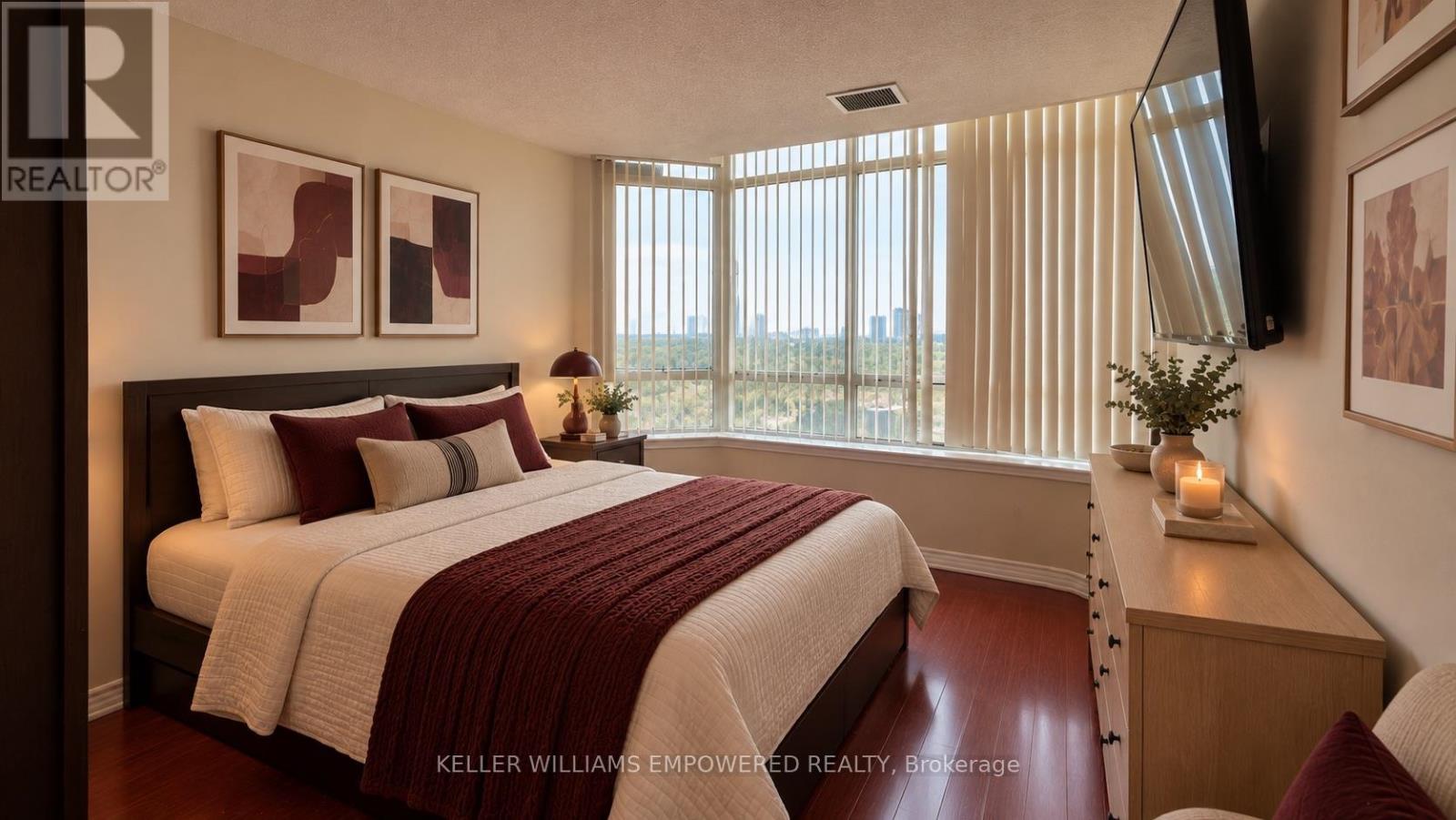 Ph106 - 81 Townsgate Drive, Vaughan, Ontario  L4J 8E6 - Photo 10 - N13779440