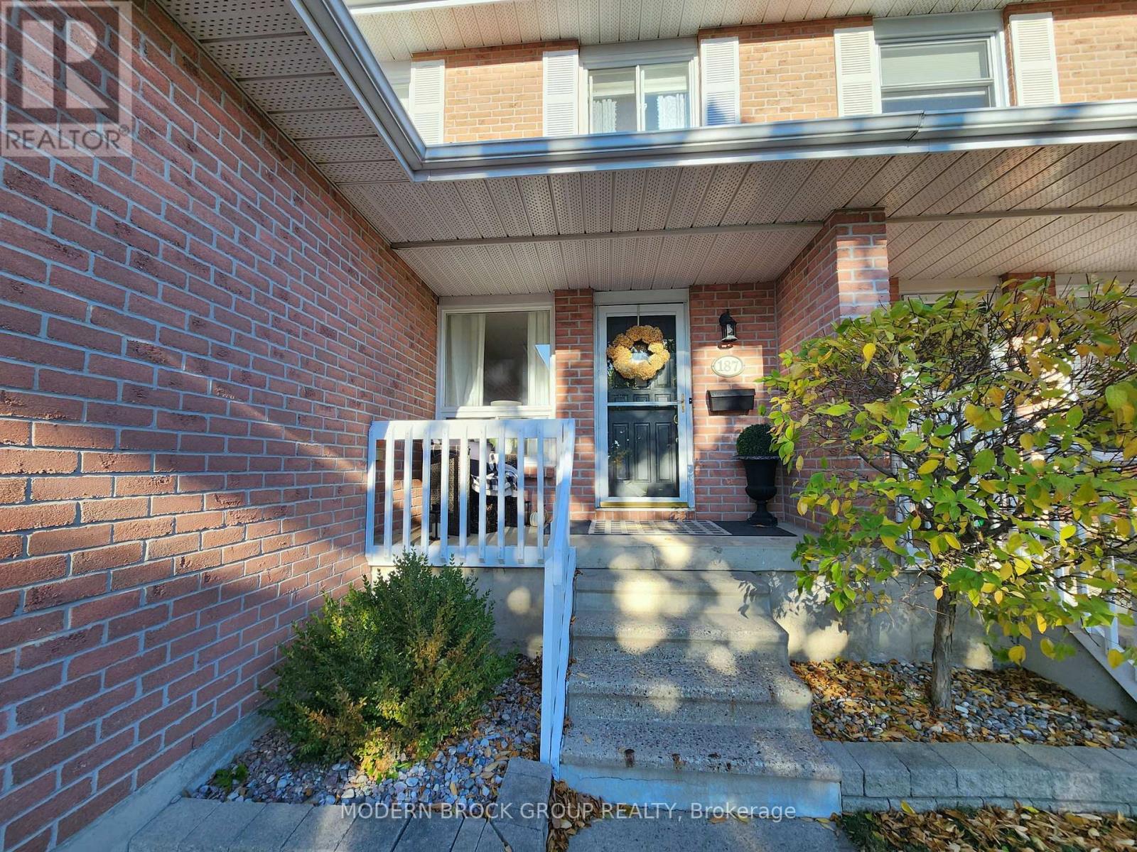 187 Dana Street, Brockville, Ontario K6V 6X3 - Photo 3 - X14099214