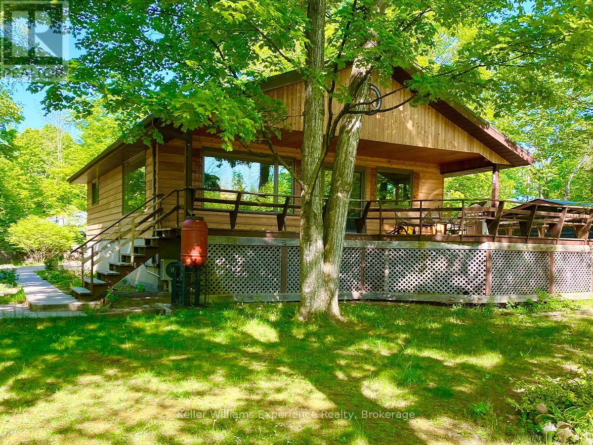 993 18 Concession W, Tiny, Ontario  L9M 1R3 - Photo 2 - S14099198