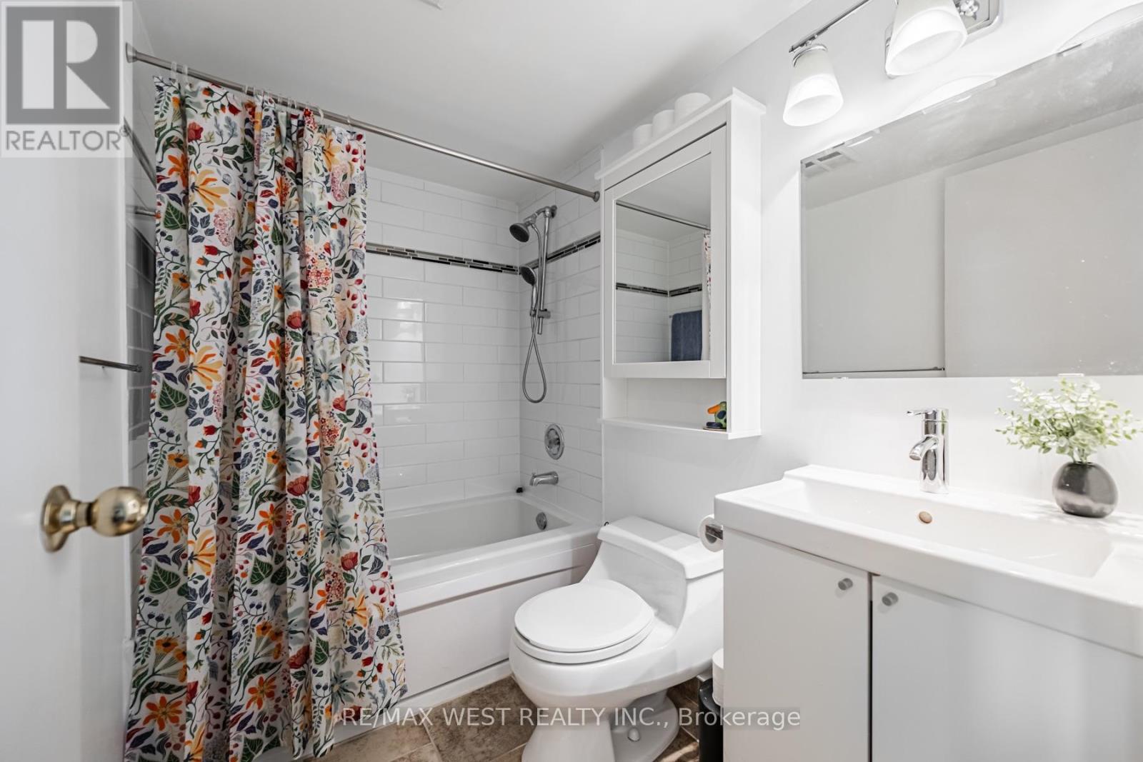 404 - 117 Gerrard Street E, Toronto, Ontario M5B 2L4 - Photo 11 - C14099186