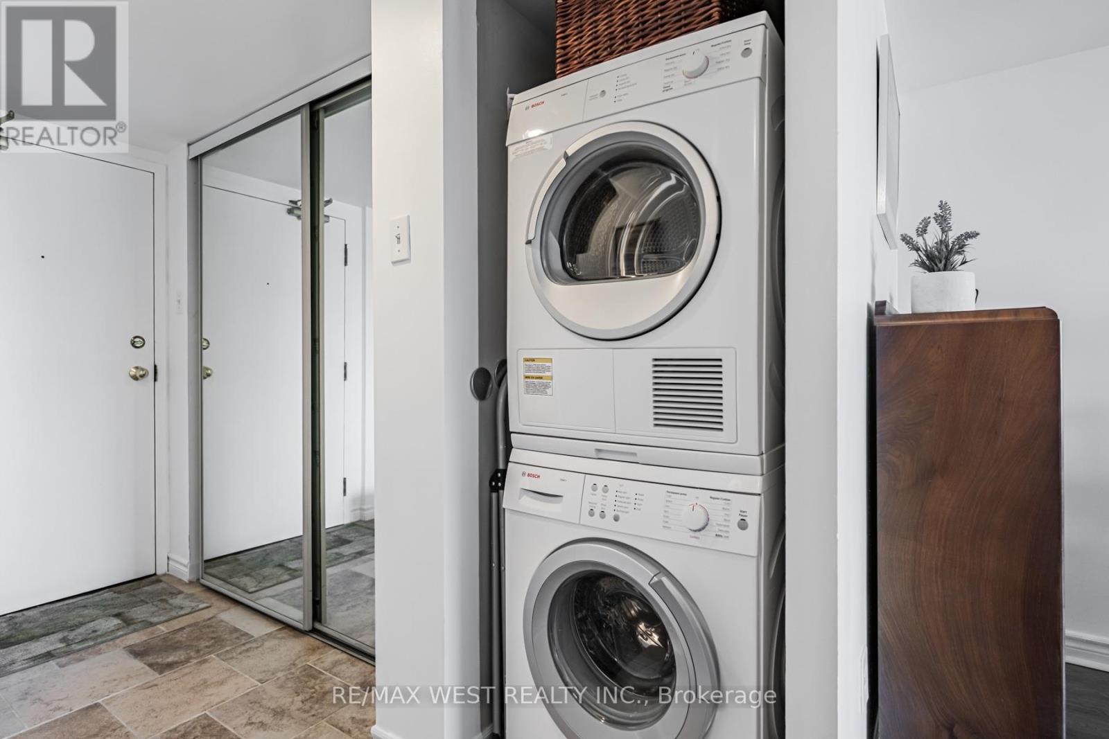 404 - 117 Gerrard Street E, Toronto, Ontario M5B 2L4 - Photo 12 - C14099186
