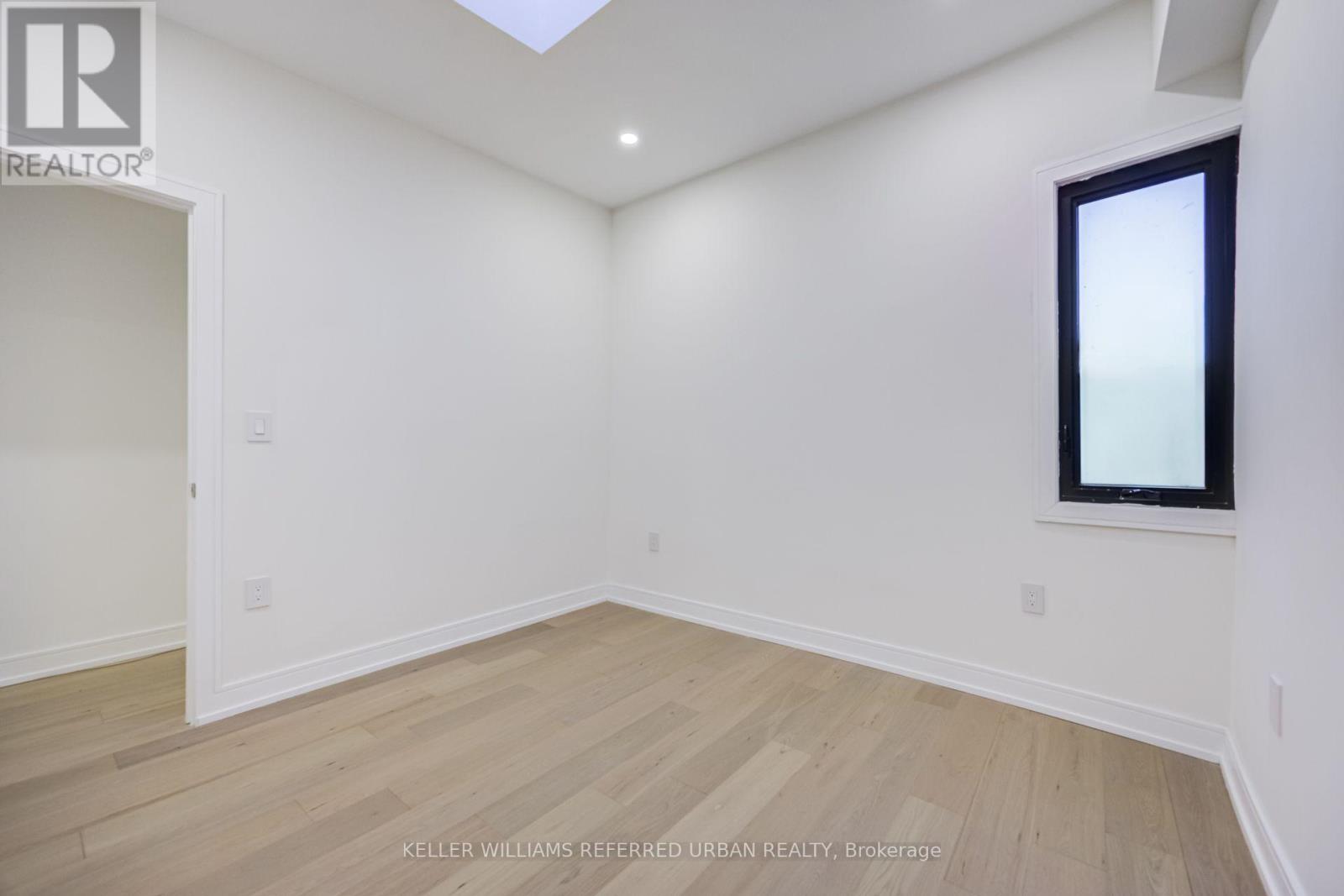 3455 Yonge Street, Toronto, Ontario  M4N 2N3 - Photo 16 - C14099300