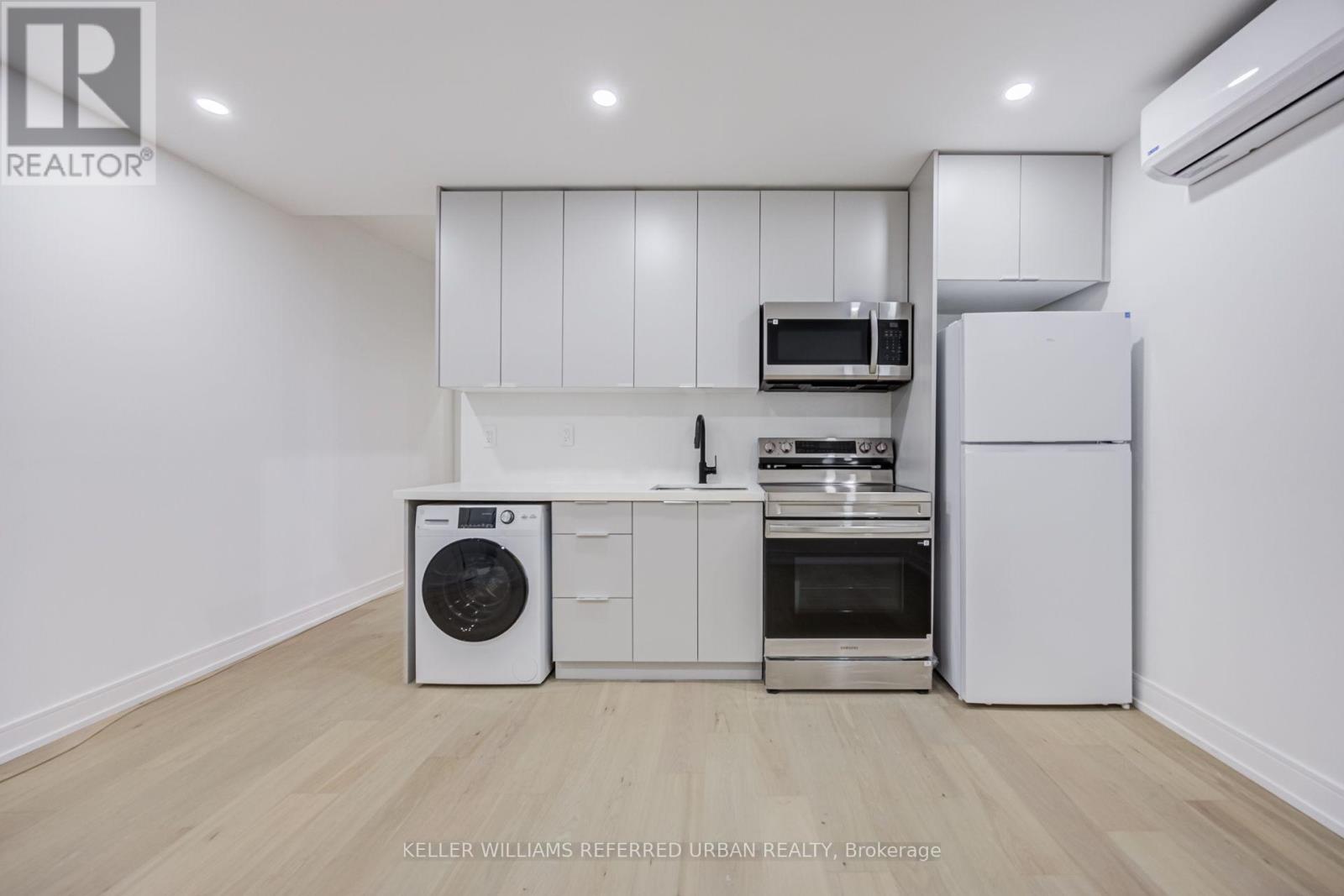 3455 Yonge Street, Toronto, Ontario  M4N 2N3 - Photo 7 - C14099300
