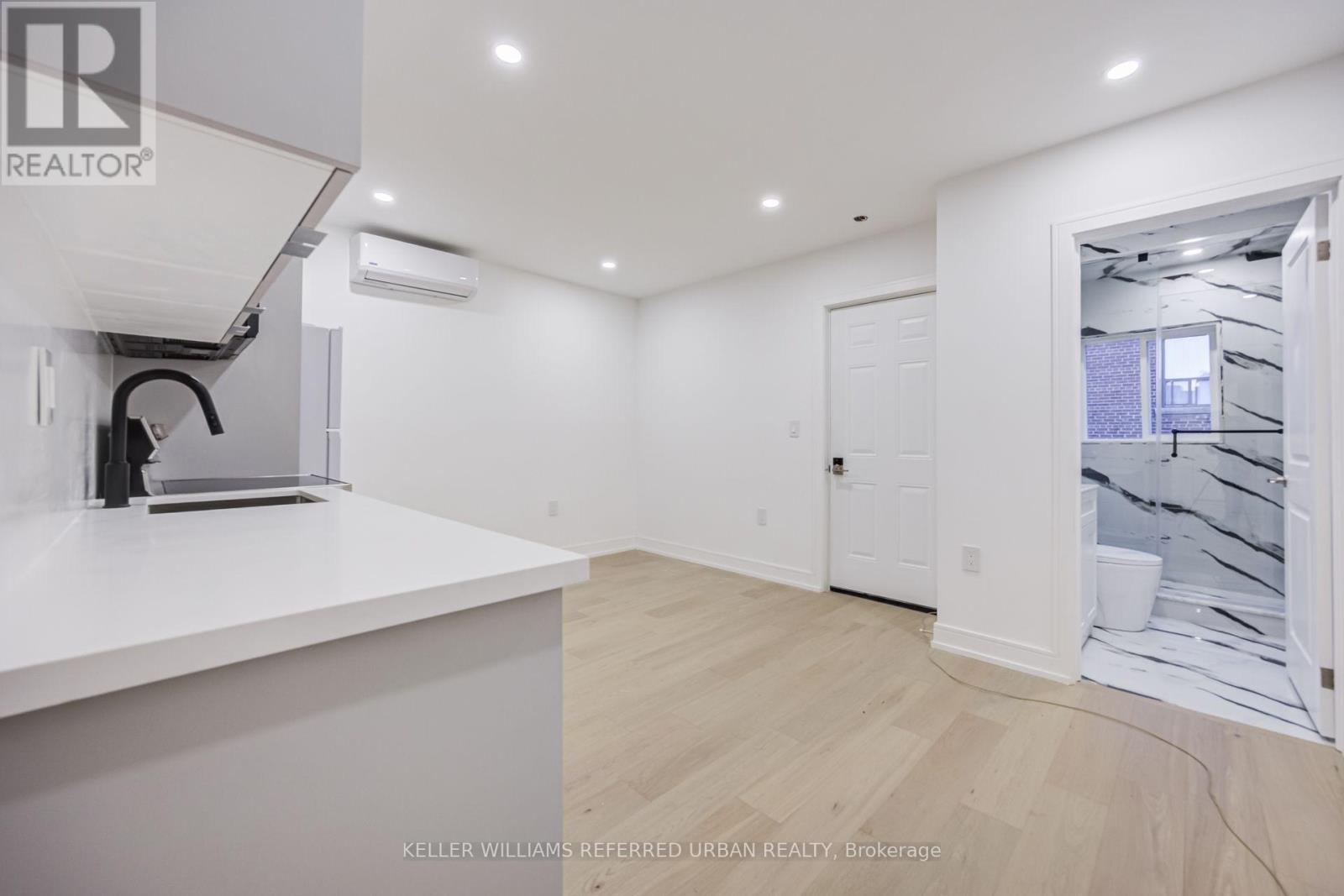 3455 Yonge Street, Toronto, Ontario  M4N 2N3 - Photo 9 - C14099300
