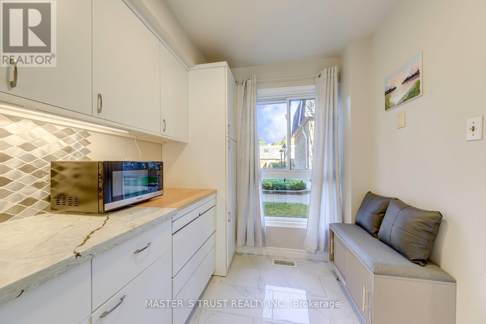 44 Tangle Briar Way, Toronto, Ontario  M2J 2M4 - Photo 11 - C14099302