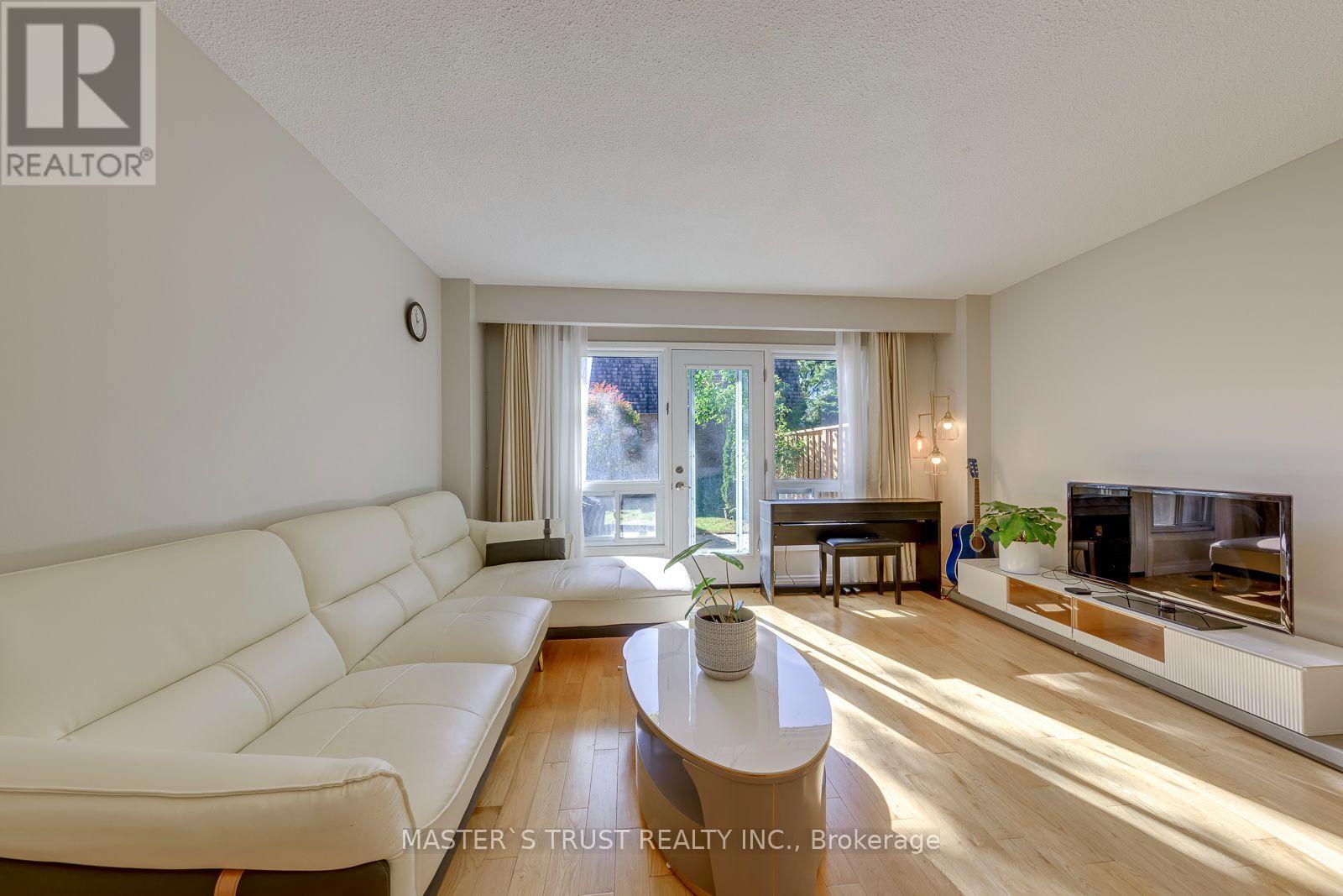 44 Tangle Briar Way, Toronto, Ontario  M2J 2M4 - Photo 15 - C14099302