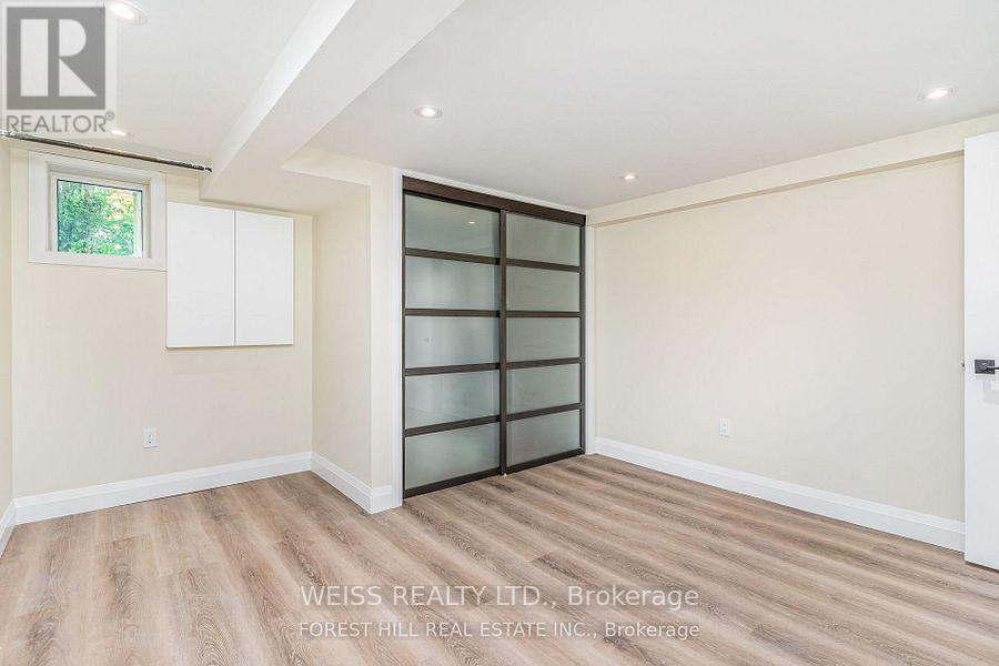 65 Prince Charles Drive, Toronto, Ontario  M6A 2H4 - Photo 10 - C14099404
