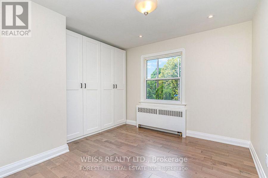 65 Prince Charles Drive, Toronto, Ontario  M6A 2H4 - Photo 17 - C14099404