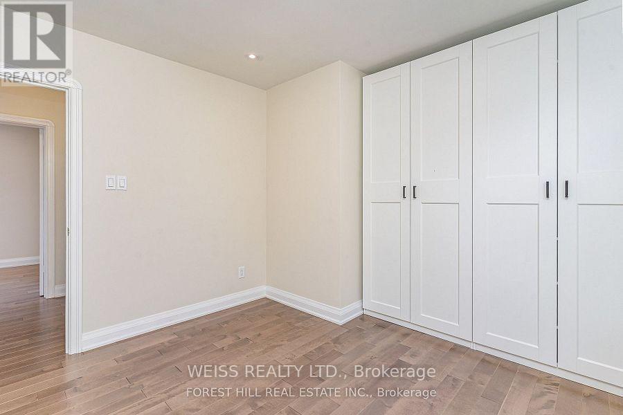 65 Prince Charles Drive, Toronto, Ontario  M6A 2H4 - Photo 18 - C14099404