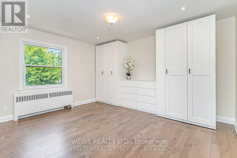 65 Prince Charles Drive, Toronto, Ontario  M6A 2H4 - Photo 19 - C14099404