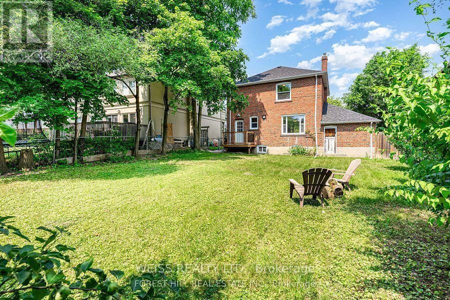 65 Prince Charles Drive, Toronto, Ontario  M6A 2H4 - Photo 25 - C14099404