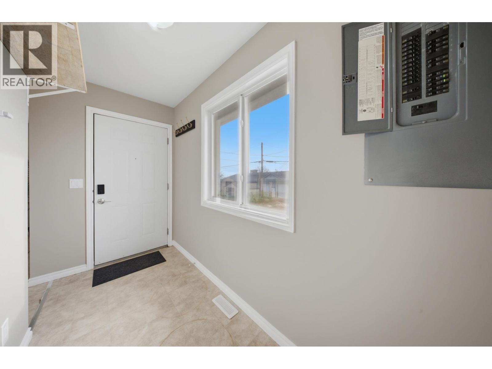 10249 102 Avenue, Fort St. John, British Columbia  V1J 2E4 - Photo 17 - R3176673