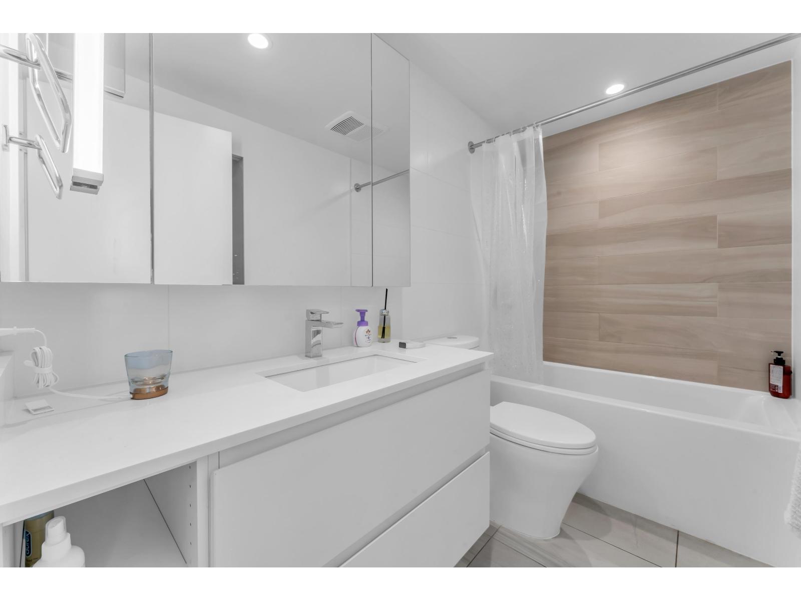1401 13615 Fraser Highway, Surrey, British Columbia  V3T 0P7 - Photo 27 - R3177012