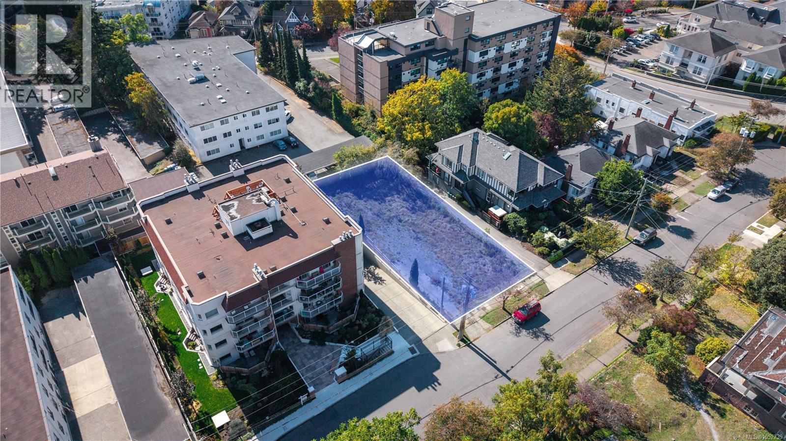 931 Mcclure St, Victoria, British Columbia  V8V 3E8 - Photo 4 - 1052739