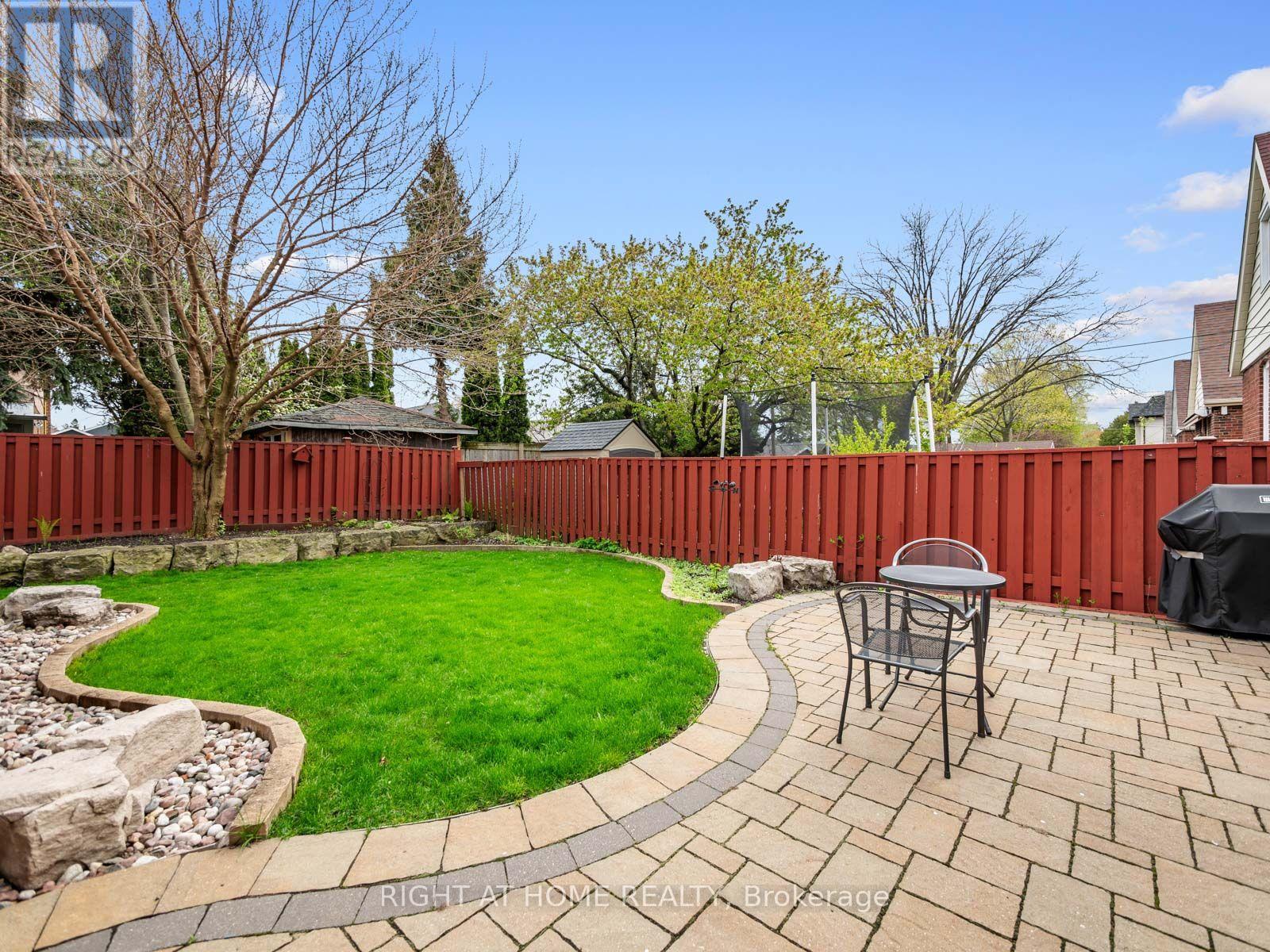 49 Amsterdam Avenue, Toronto, Ontario  M4B 2B9 - Photo 41 - E14099158