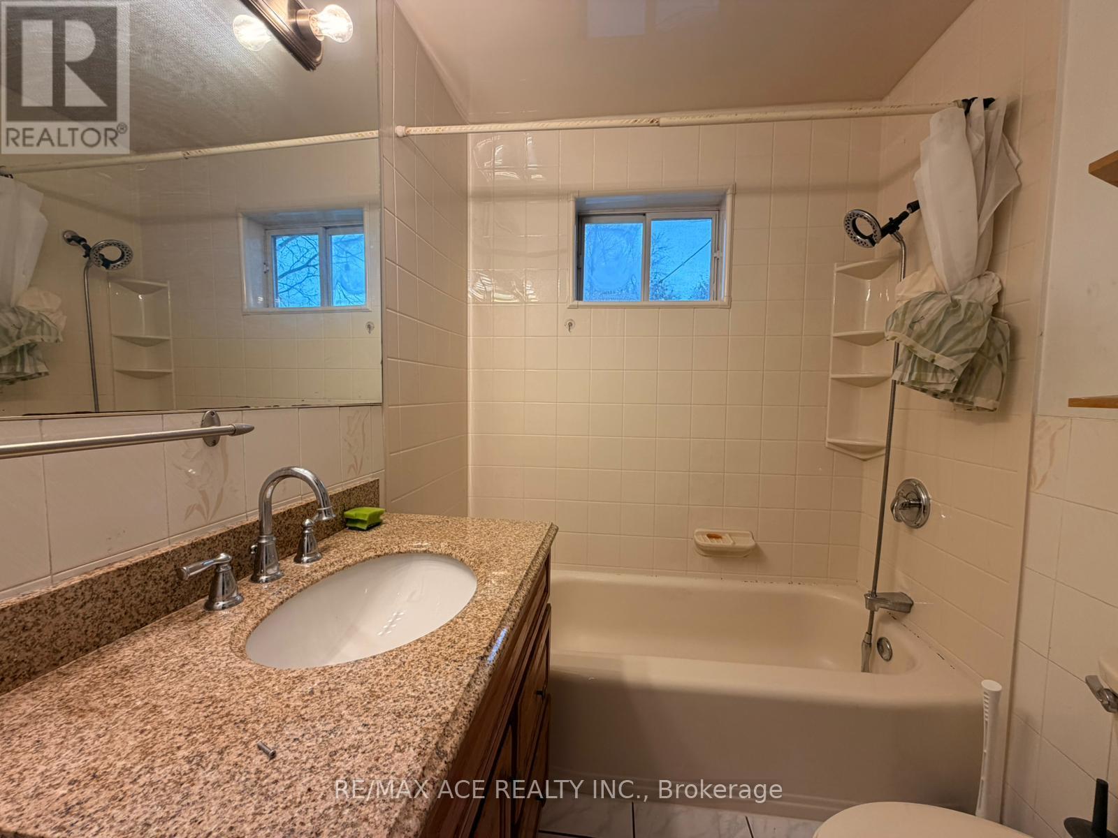 Main - 48 Ronway Crescent, Toronto (Woburn), Ontario  M1J 2S2 - Photo 8 - E14099216