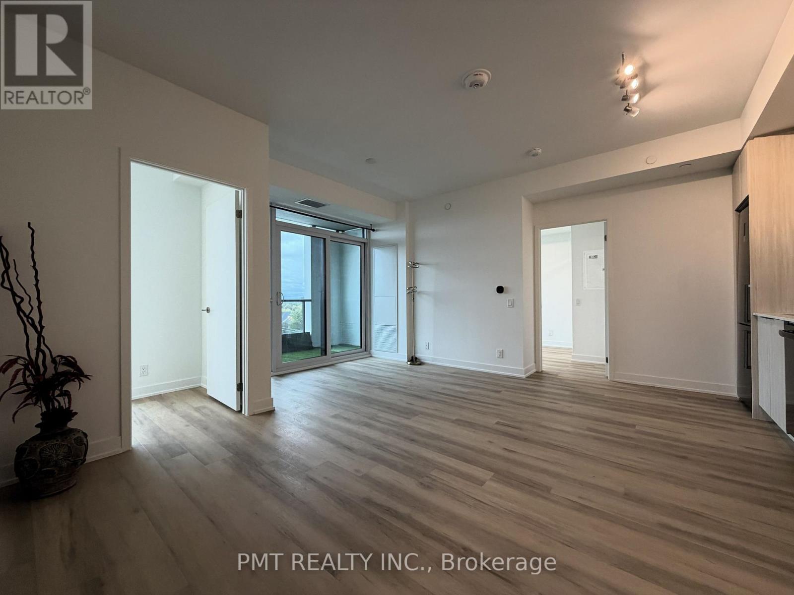 607 - 20 Deans Drive, Toronto (Clairlea-Birchmount), Ontario  M1L 0J7 - Photo 2 - E14099298