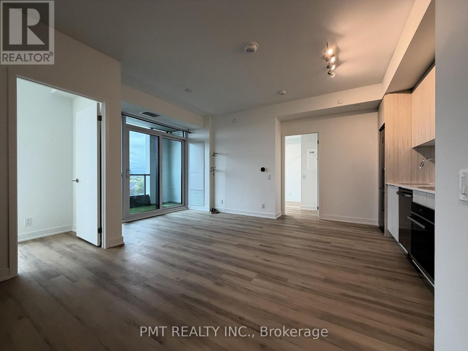 607 - 20 Deans Drive, Toronto (Clairlea-Birchmount), Ontario  M1L 0J7 - Photo 3 - E14099298